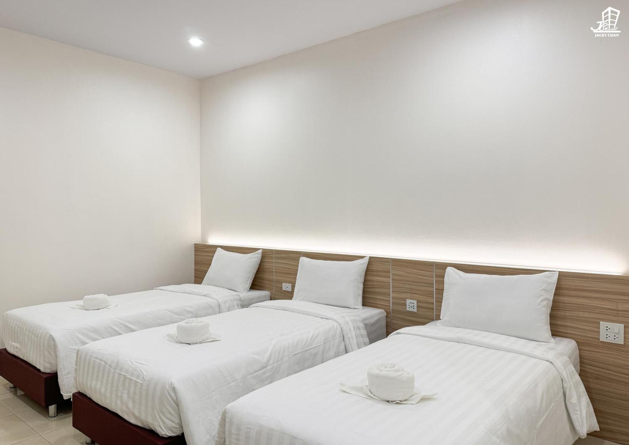 Jacky Chan Hotel 勿洞 外观 照片
